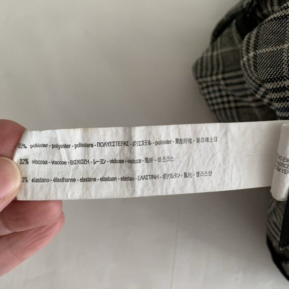 Zara Pleated Plaid Mini Side Zip Shorts Women's Medium Gray Multicolor - Picture 8 of 9